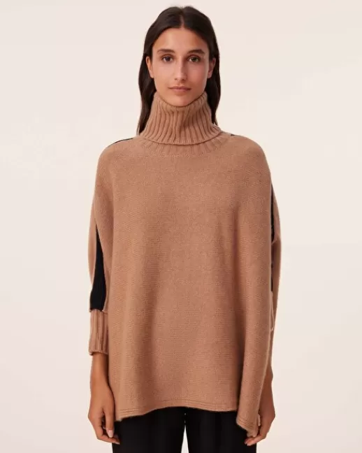 Kujten Capes & Ponchos | Poncho Ciara Smoking Poncho Cachemire Col Roulu00e9 Bande Smok, 10 fils CAMELO